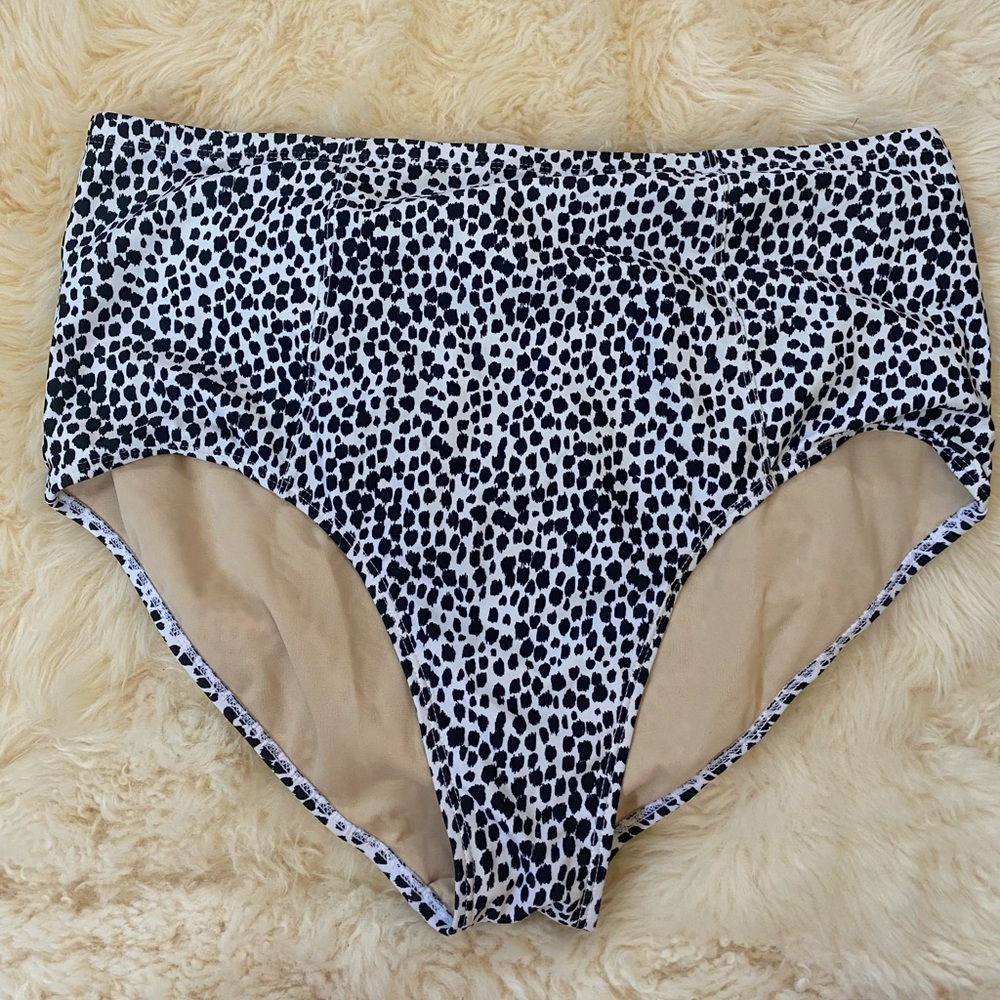 Old navy high wasted animal print bikini bottoms